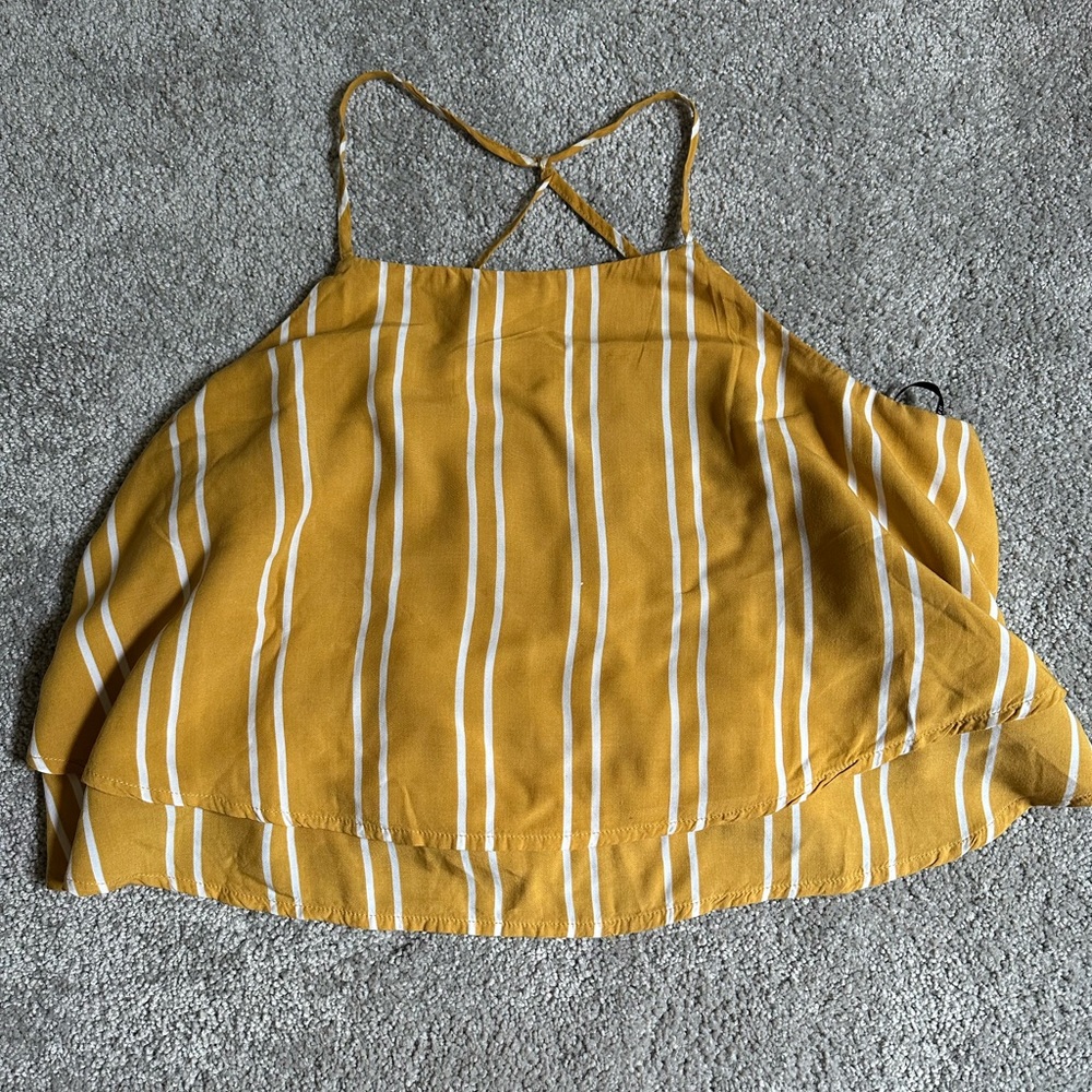 Flows halter styled top